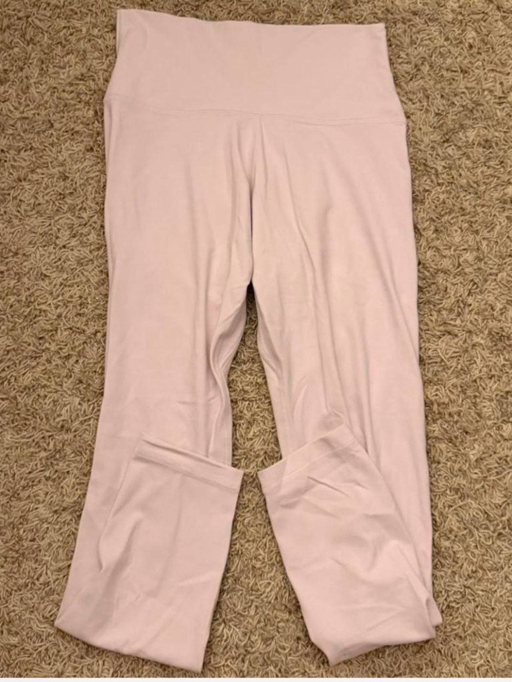 Aritzia Butter Cheeky Light Pink Leggings /Golden